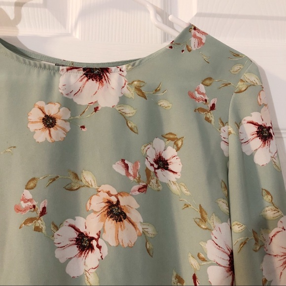 Forever21 blouse top - Picture 3 of 7